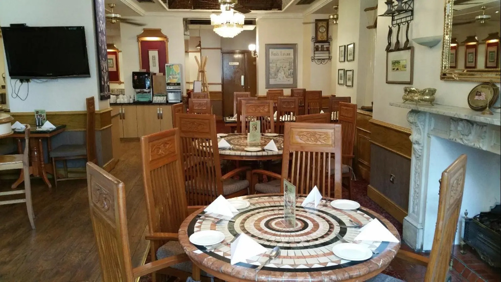 Holiday Villa Hotel
