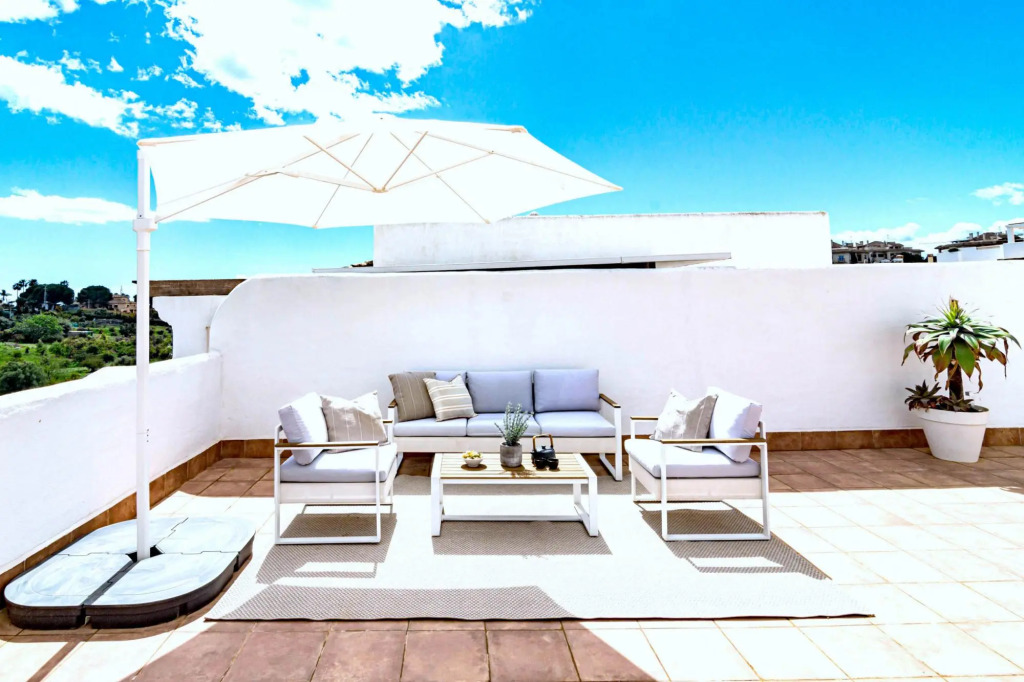 LAL- Fantastic family penthouse close to beaches