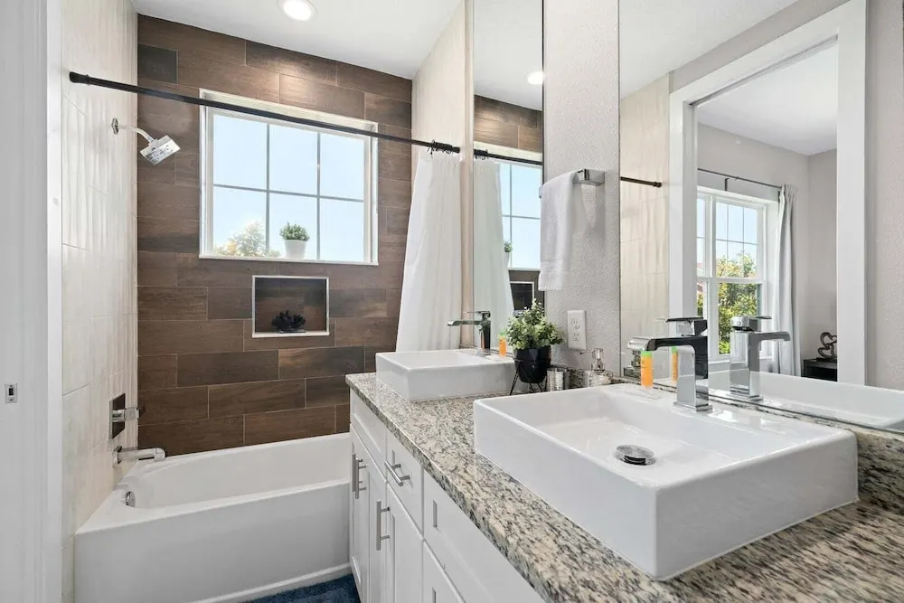 Townhouse 4 Bedrooms 5 Min to Disney