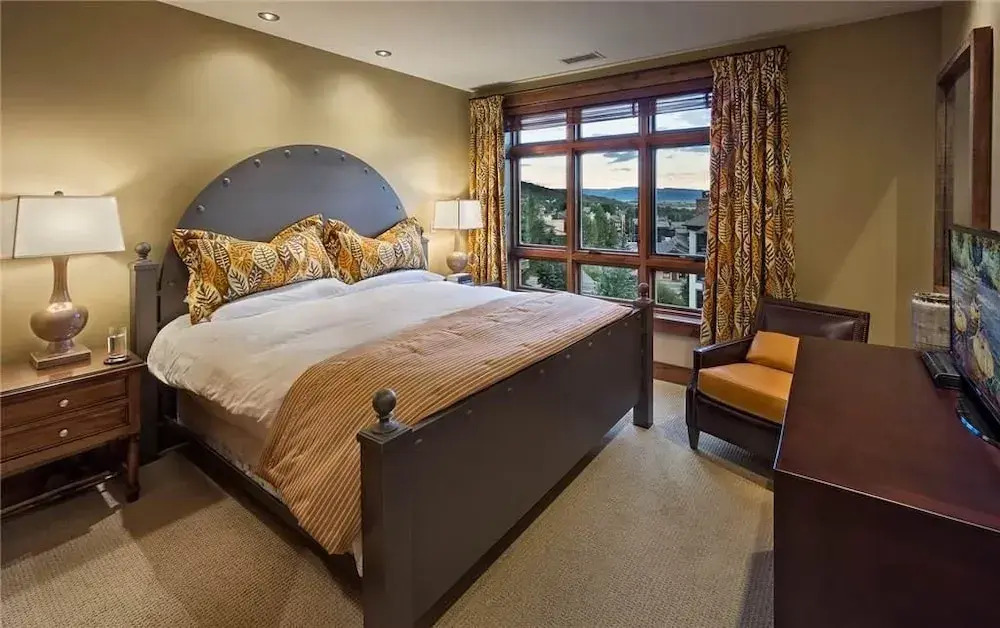 Zirkel Mountain 419 4 BedroomCondo By Moving Mountains