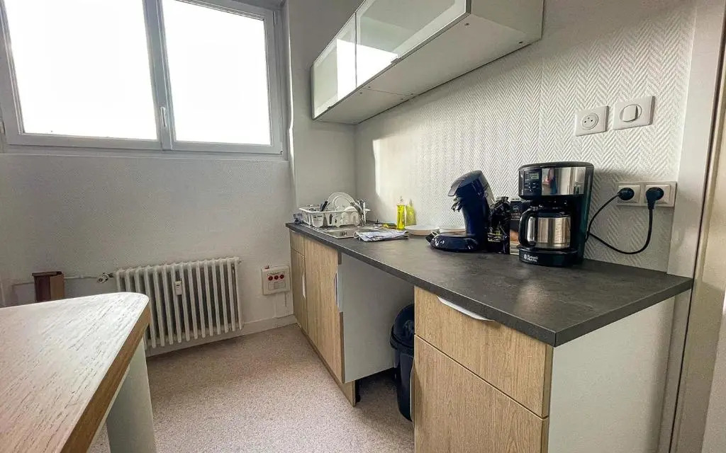 Chambres privées -Private room- dans un spacieux appartement - 100m2 centre proche gare