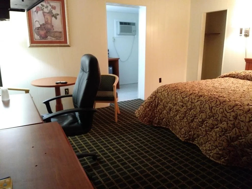 Acorn Motel