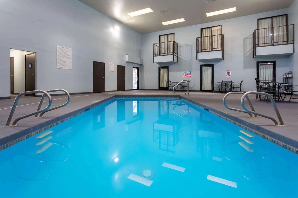 Travelodge by Wyndham Albuquerque East