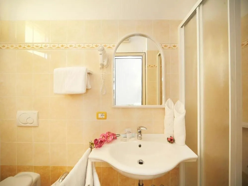 Hotel Mignon Riccione Fronte Mare