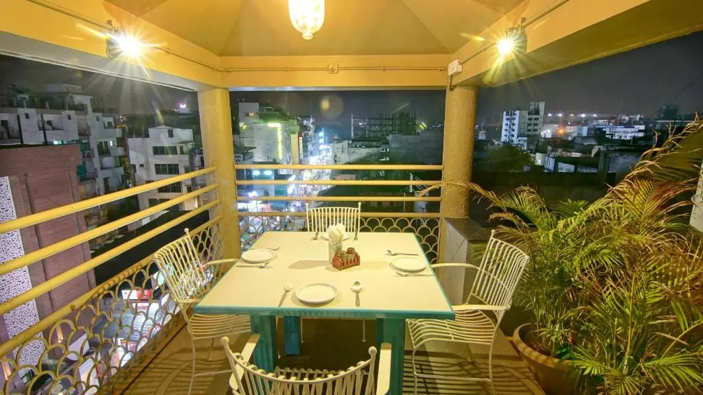 Hotel Amrta
