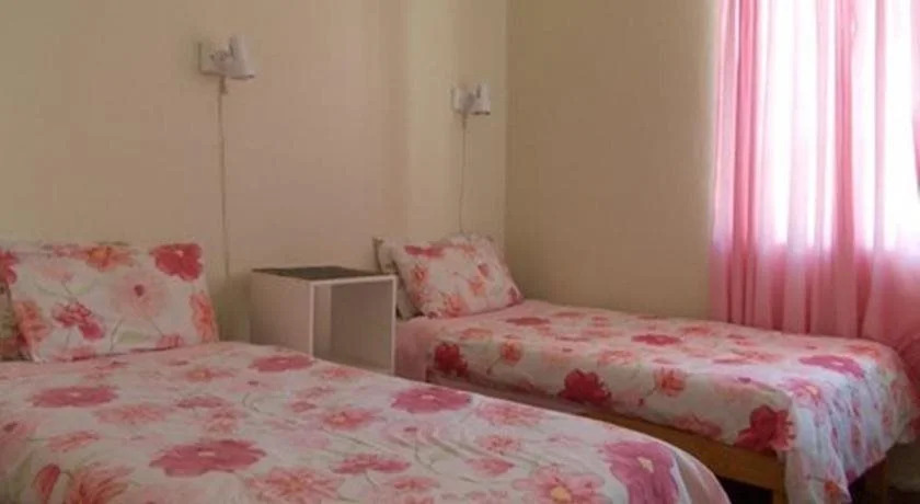 Franschhoek Travellers Lodge & Group Accommodation