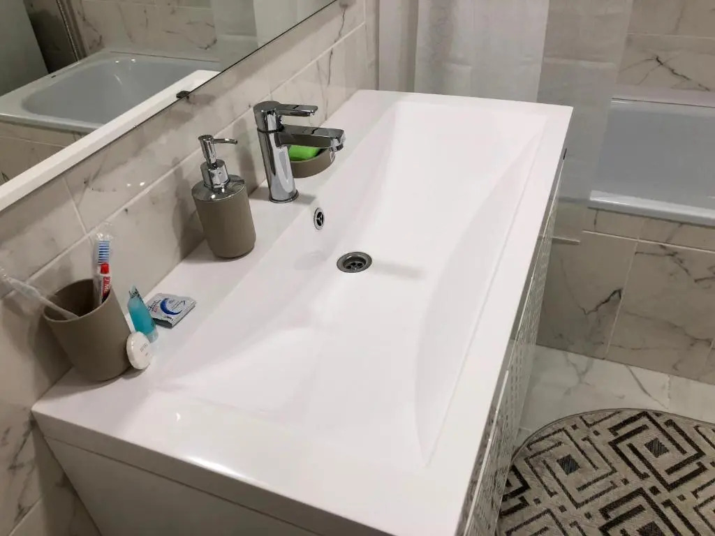 LuxApartment on KSHT
