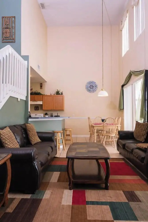Crescent Lakes Villa