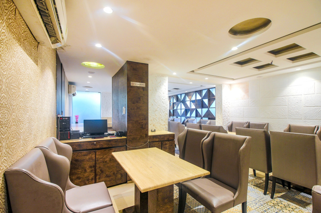 FabHotel Supreme Grande