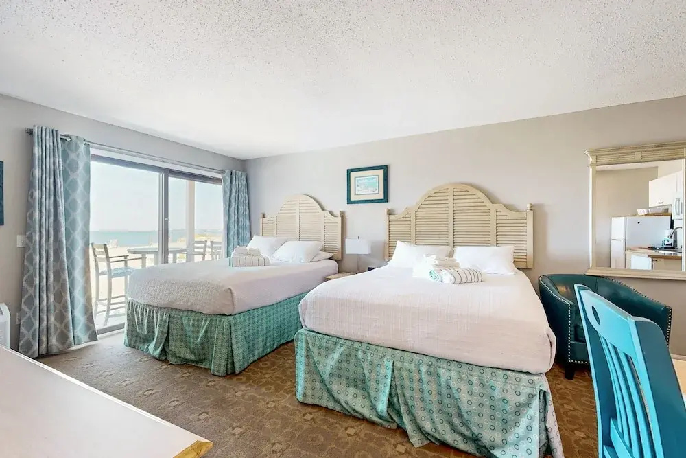 Sandbar Inn - Dog Friendly