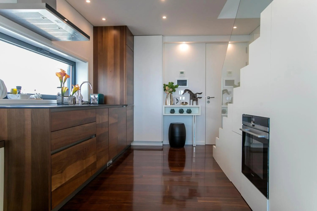 LovelyStay - Luxury 2BR Duplex Apartment in Foz Porto