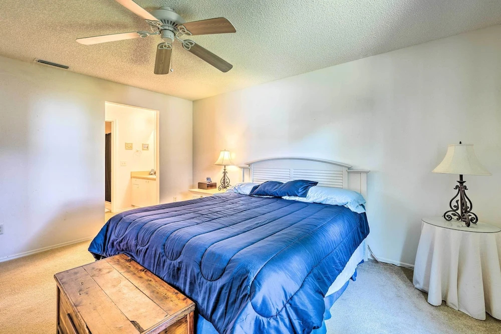 Sunny Home in The Villages with Lanai and Pool Access