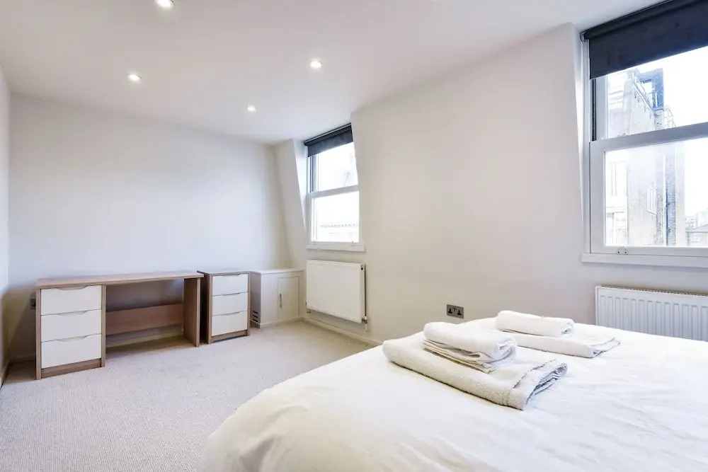 3 Bedroom Apartment near Paddington