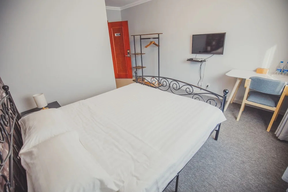 White Horse Times Hotel