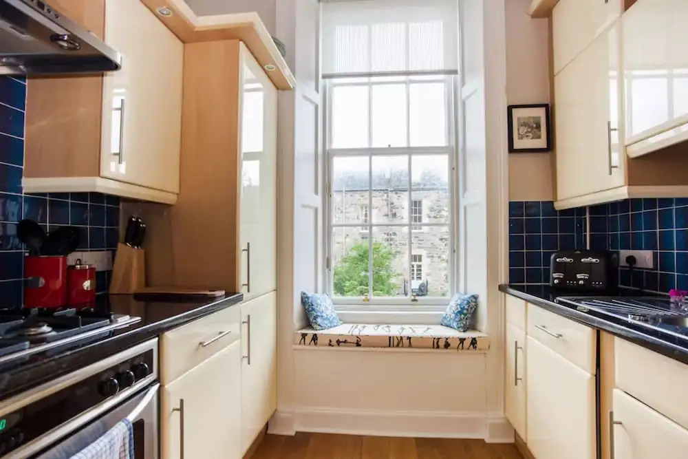 Central 2 Bedroom Apartment