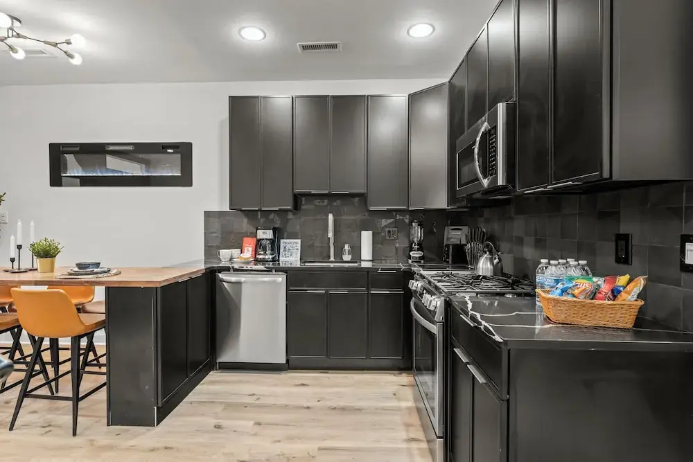 Prime City Condo Parking + Skyline Views