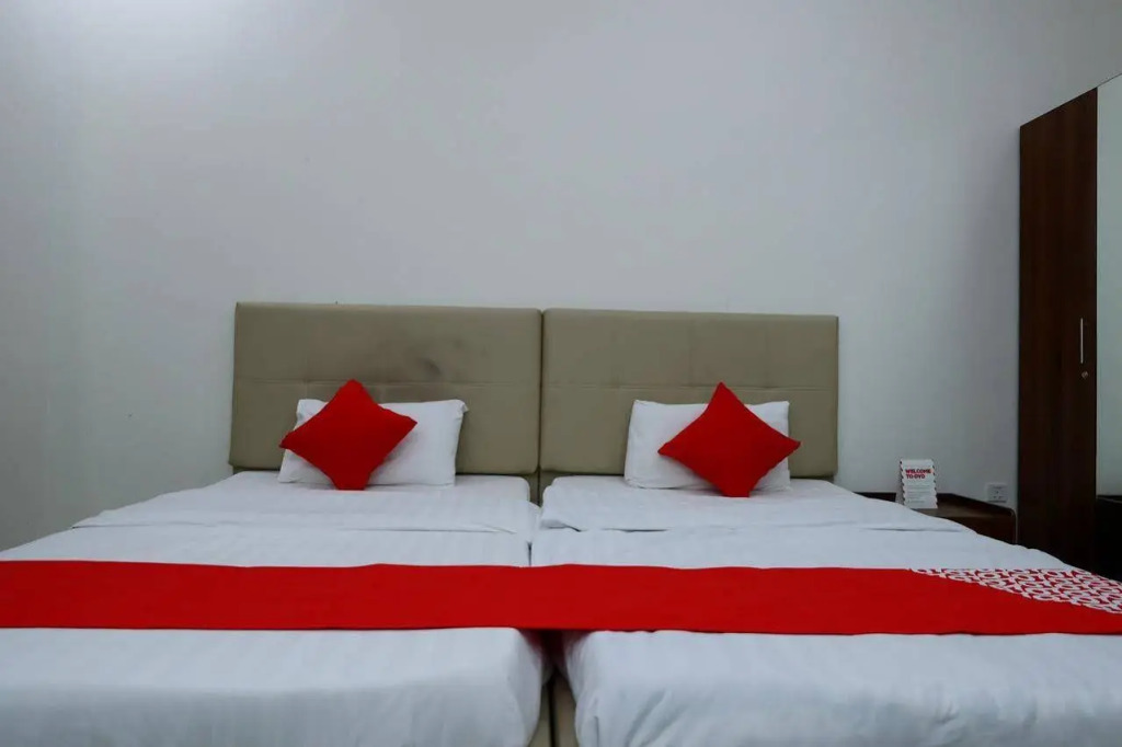 OYO 106 Meraki 1 Hotel Apartment