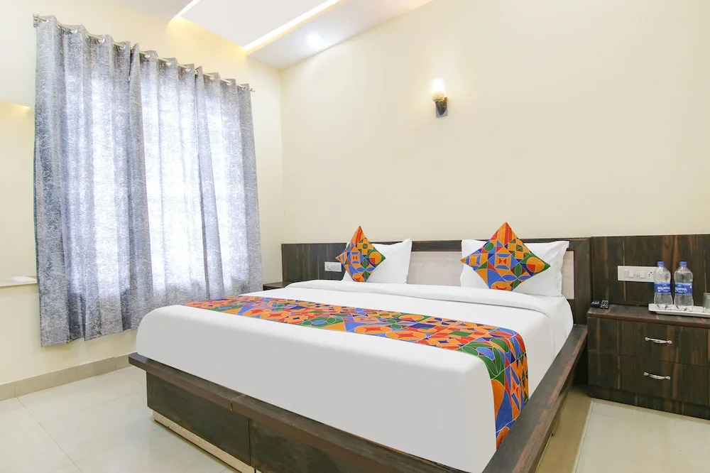 Fabhotel Moon Trip