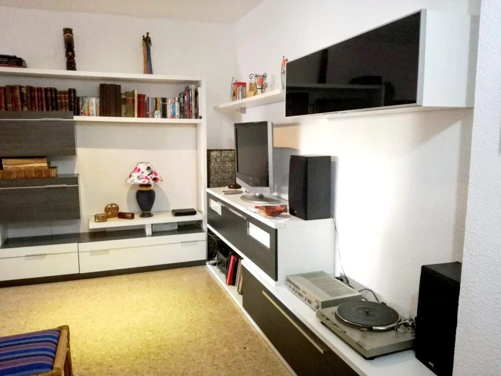 Apartment with 3 Bedrooms in Granada, with Wonderful City View, Furnished Terrace And Wifi - 25 Km From the Slopes