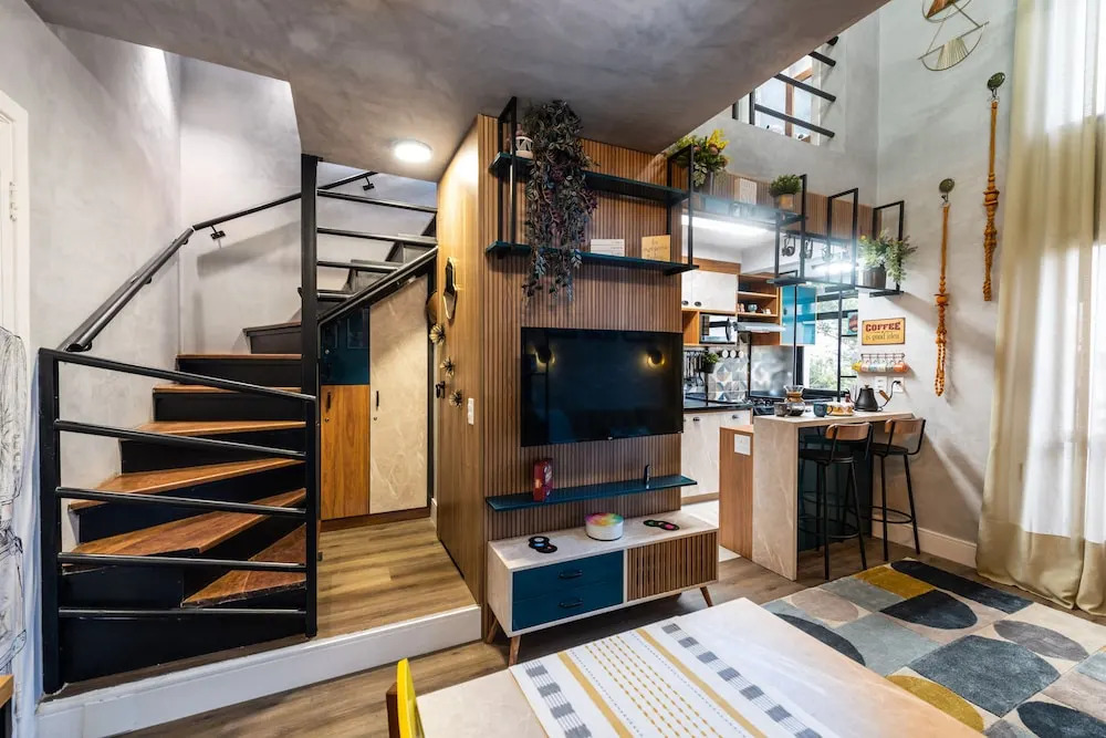 Praca Benedito Calixto - Duplex