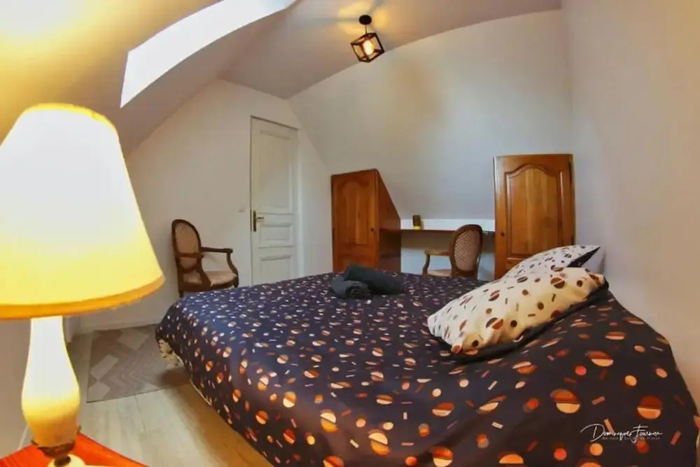 VILLA ILIXON - Appartements privés proche du centre de Luchon, parking, billard, jardin