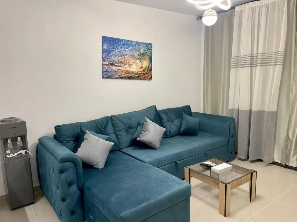G Cribs 2 Br Sharing Pool (Adults Only)