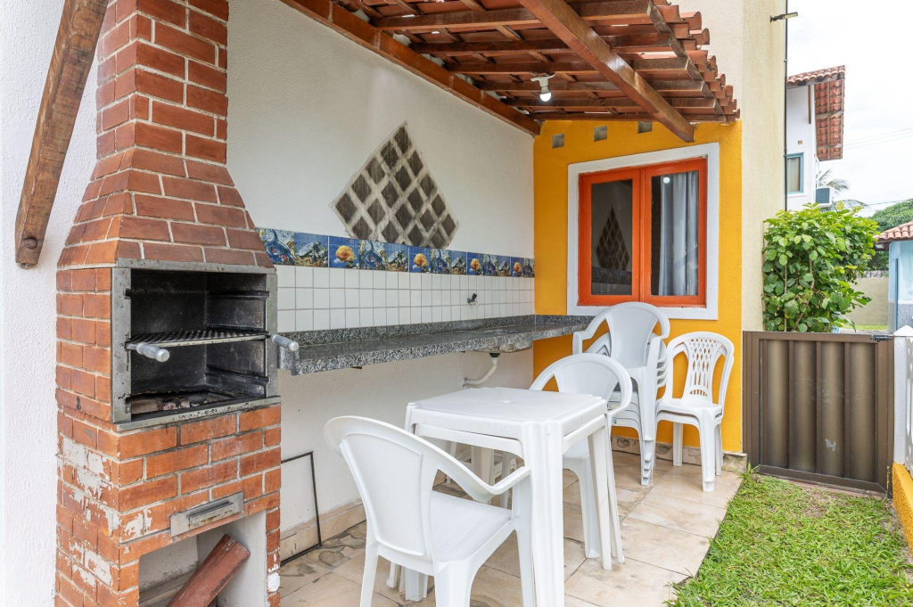 Casa Com 4qts Pet Friendly Piscina Cond Sh011