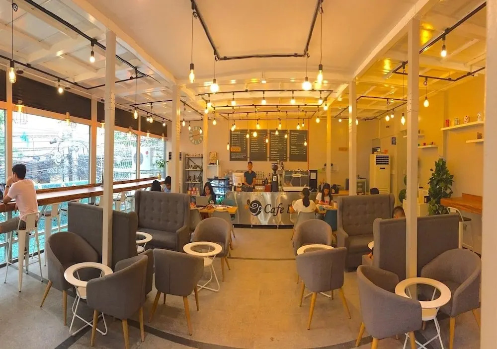 In & Out Guest House