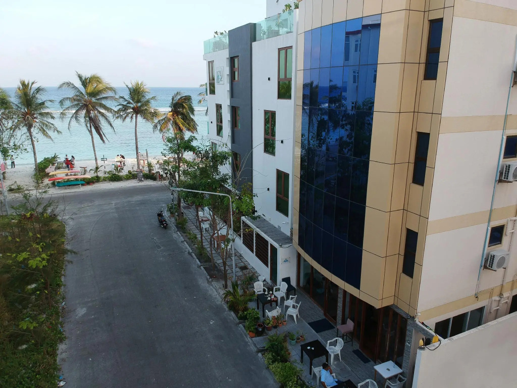 Turquoise Residence by UI