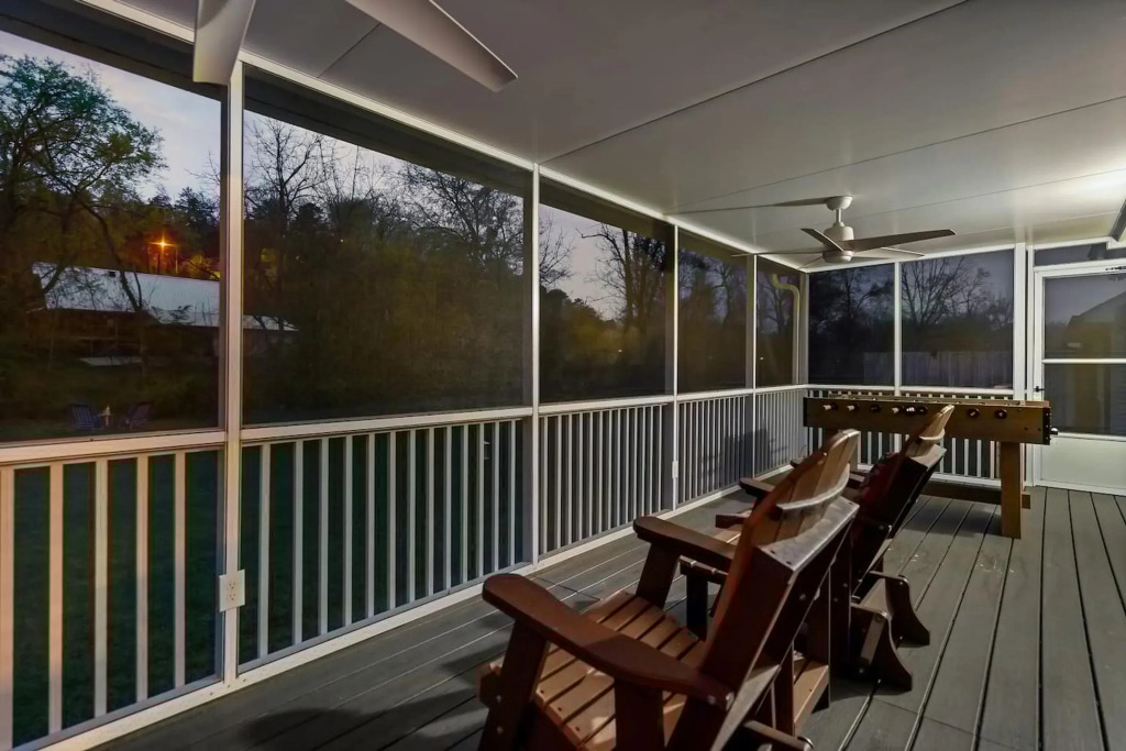 1 Mile to Pkwy Pets Hot Tub Creekside Porch