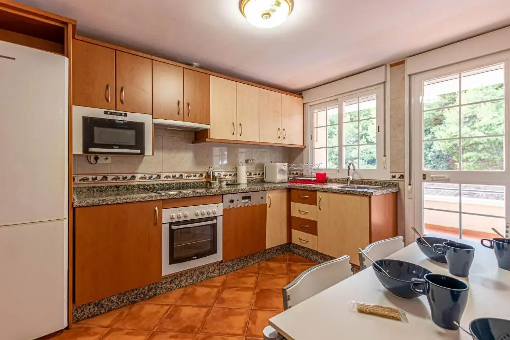 797 Holiday Rentals- Piso con amplia terraza a solo 1 min de la playa