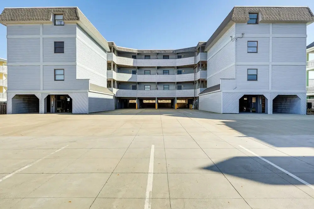 Kill Devil Hills Condo w/ Beach Access On-site!