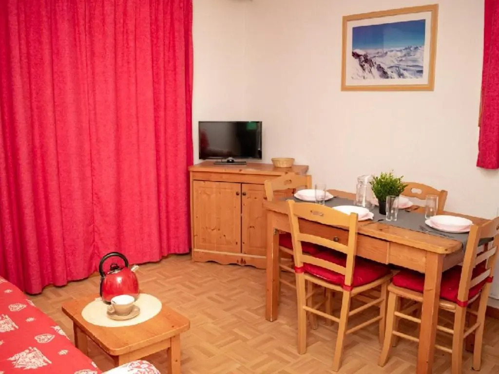 Studio Puy-Saint-Vincent, 1 pièce, 4 personnes - FR-1-504-236