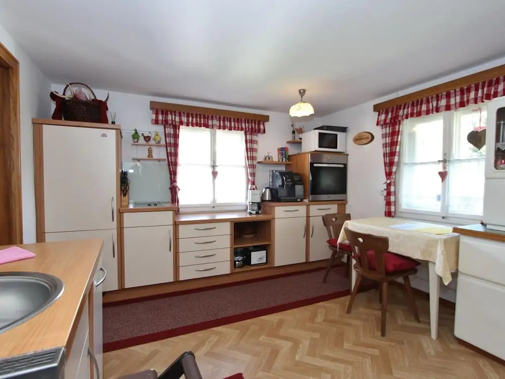 Chalet Bamberg near Ski Lift & Slope