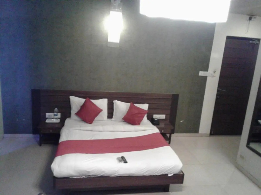 Hotel Krishna International, Sangli