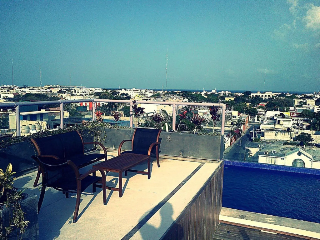 Iris Studios & Apartments