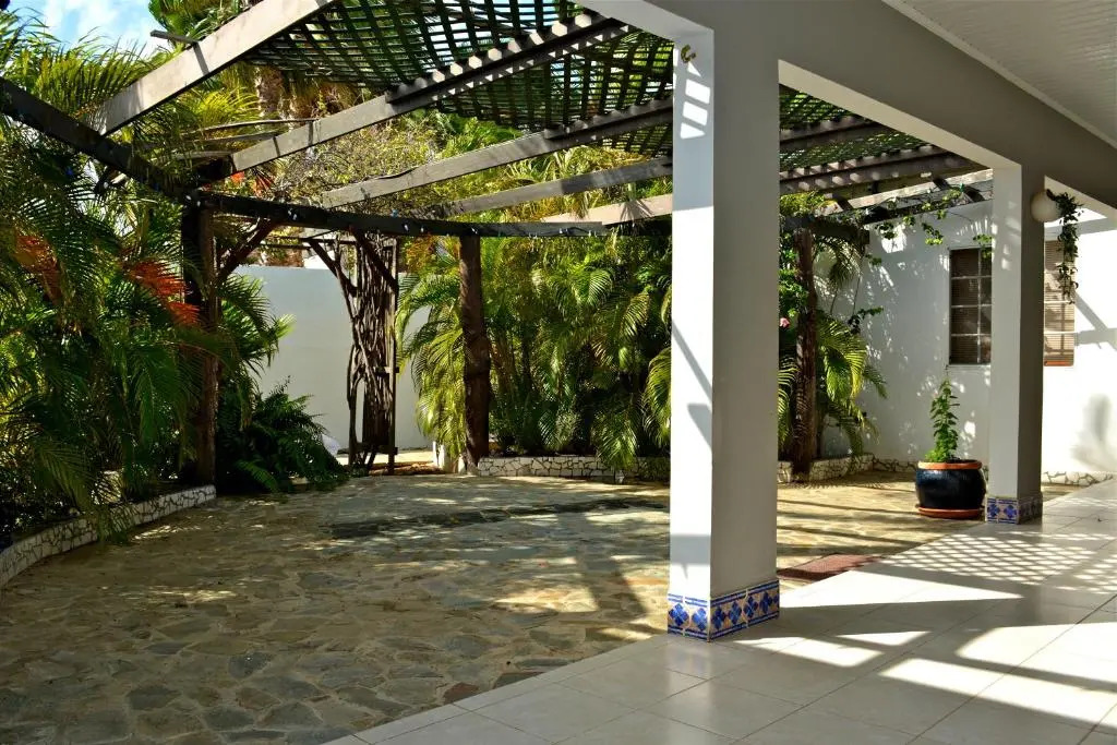 Parrot Villa