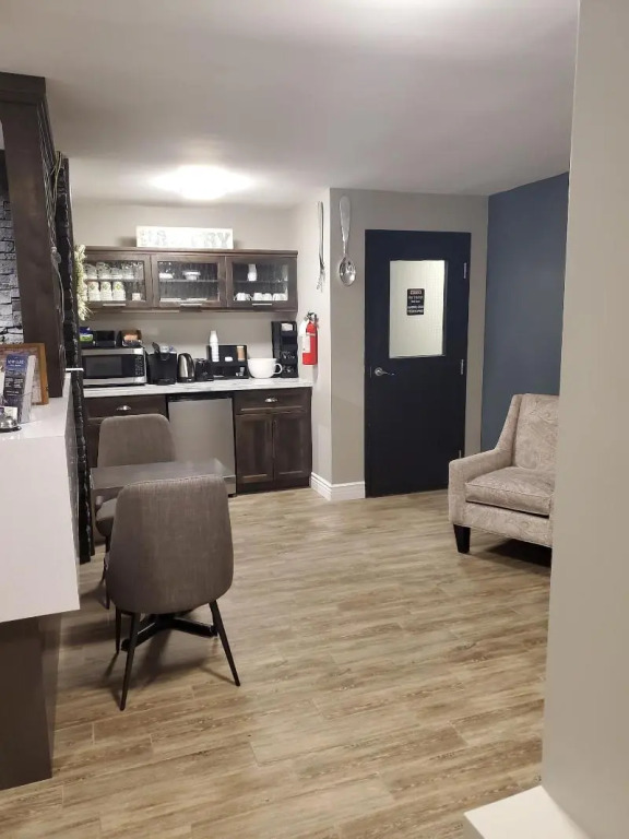 Newfound Inn and Suites