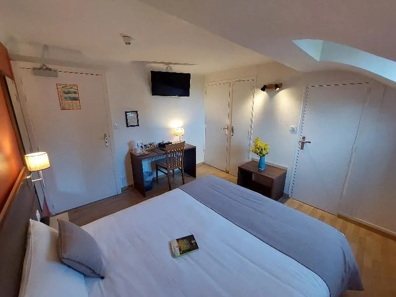 Logis Loire Hotel - Les Cocottes Restaurant