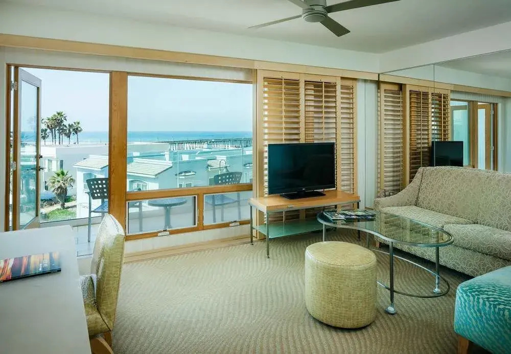 Pier South Resort, Autograph Collection
