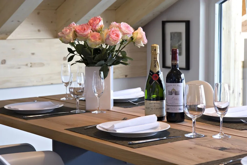 Chalet Altesse Serviced Apartments
