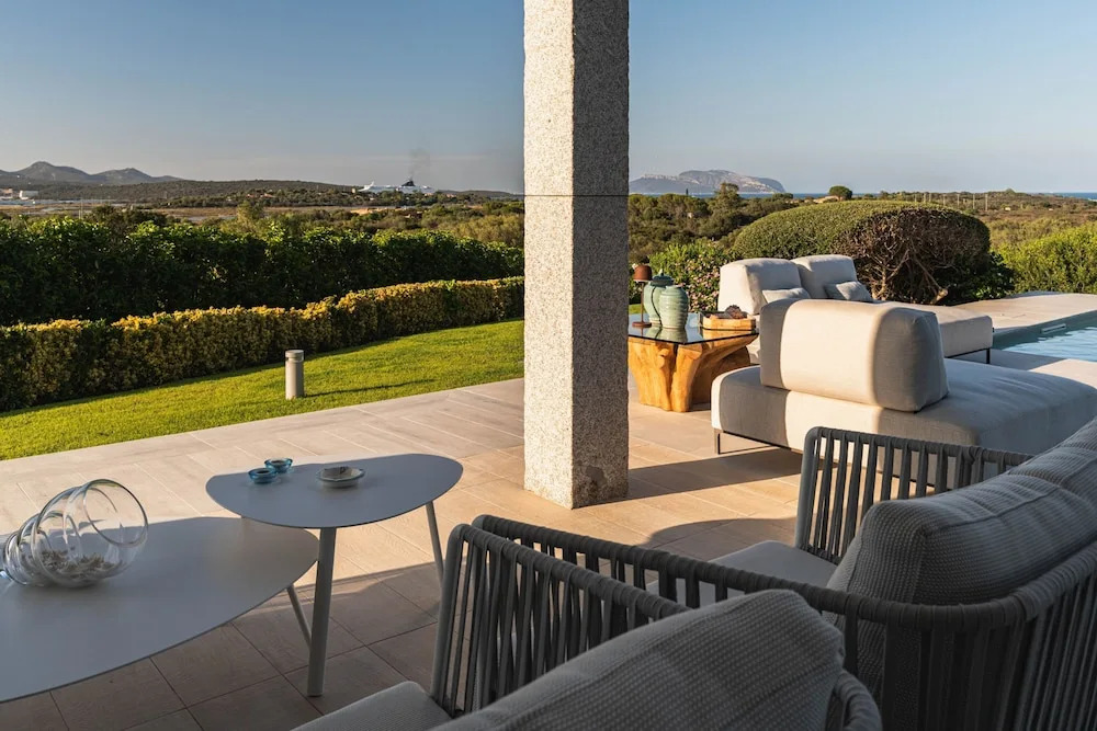 Villa Blue Sphere with Pool by Wonderful Italy