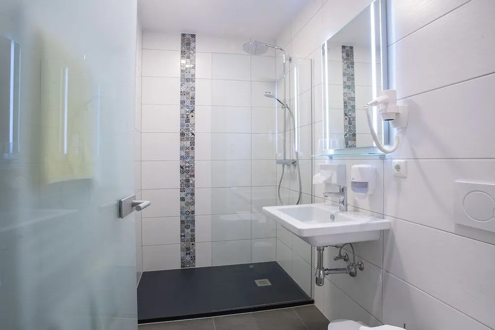 ALPENHOTEL TYROL