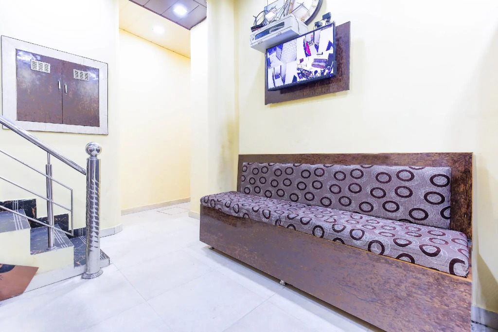OYO 48428 Kumar Guest House