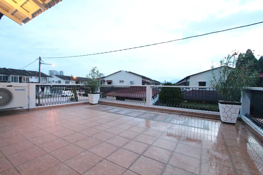 Ian's 5th Home