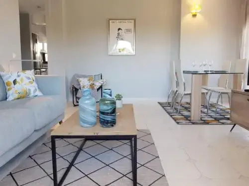 ☆Stylish 2br with Views To the Sea & Near Golf