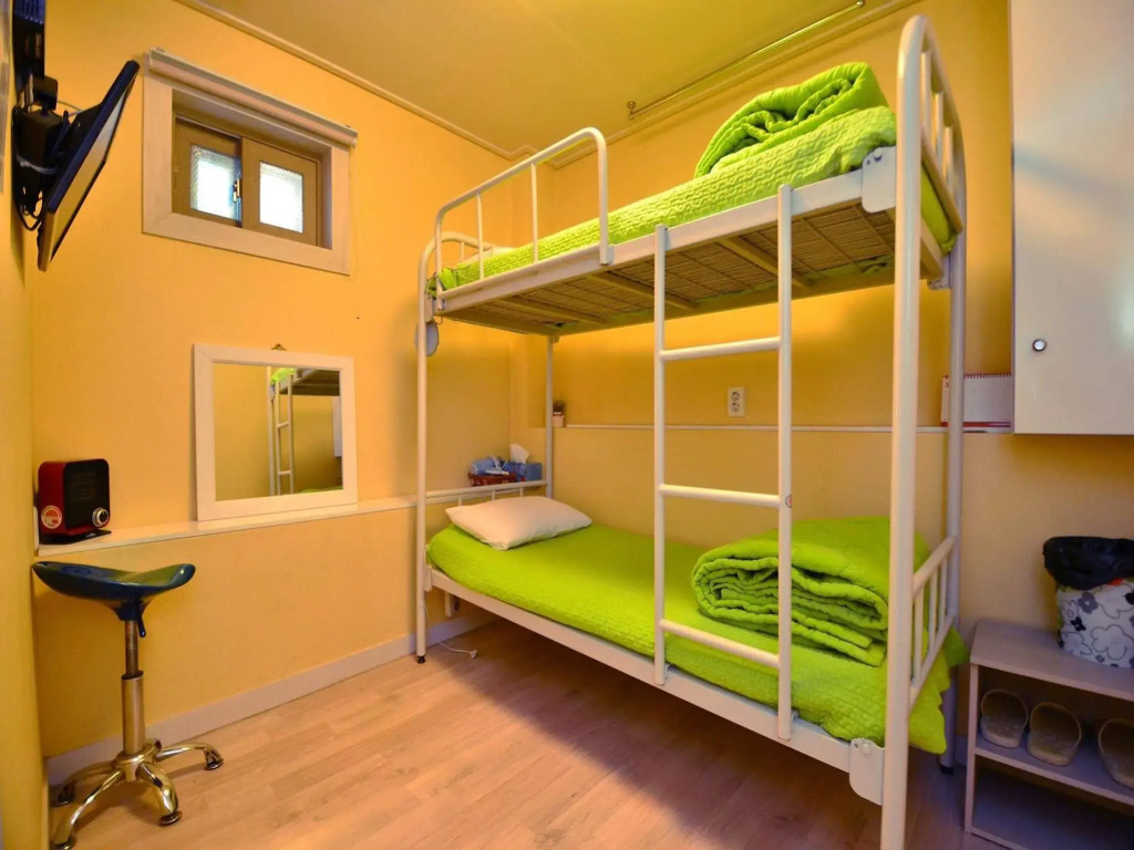 Girls Generation Hostel Women Only (только для женщин)