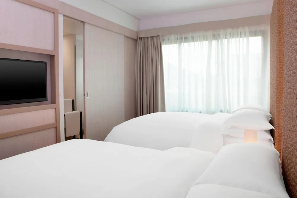 Sheraton New Caledonia Deva Spa & Golf Resort