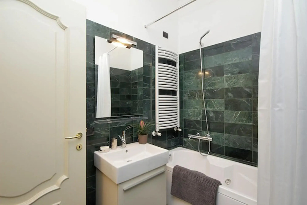 Crispi Luxury Apartments - My Extra Home