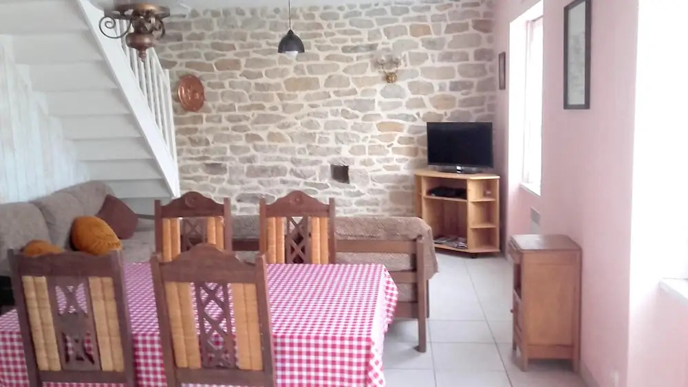 House With 3 Bedrooms in Guilvinec, With Enclosed Garden and Wifi